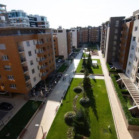 A Blok New Modern - Free Garage Parking, Comfortable, Quiet With A Park View Belgrade Luaran gambar