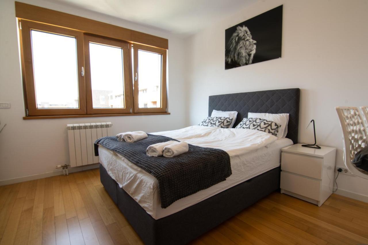 A Blok New Modern - Free Garage Parking, Comfortable, Quiet With A Park View Belgrade Luaran gambar